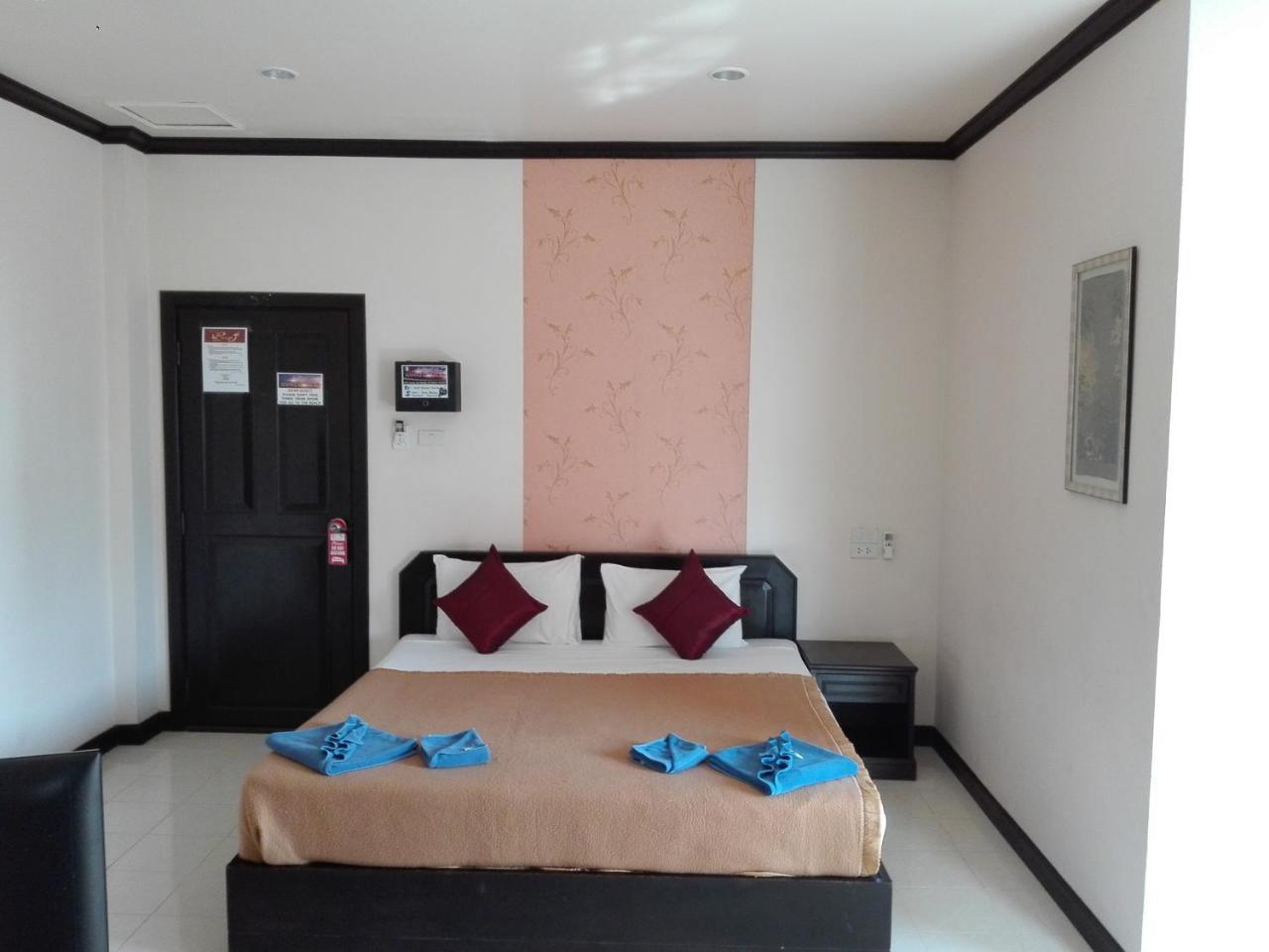 Ramaz Hotel Patong Exterior foto