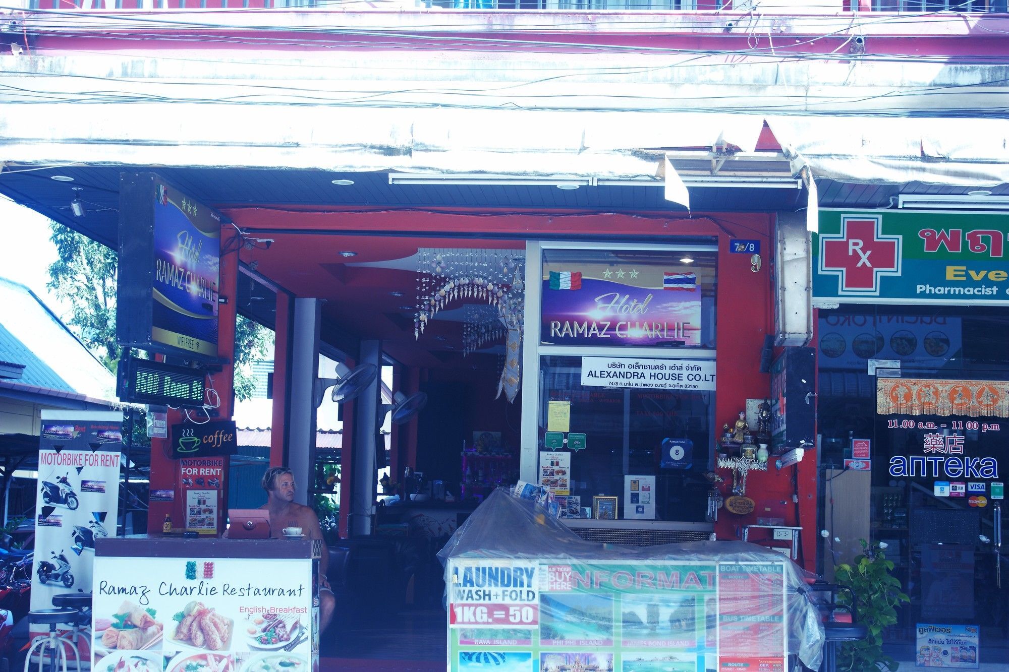 Ramaz Hotel Patong Exterior foto